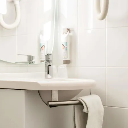 Hotel Ibis Grands Boulevards Opera 9e Paris