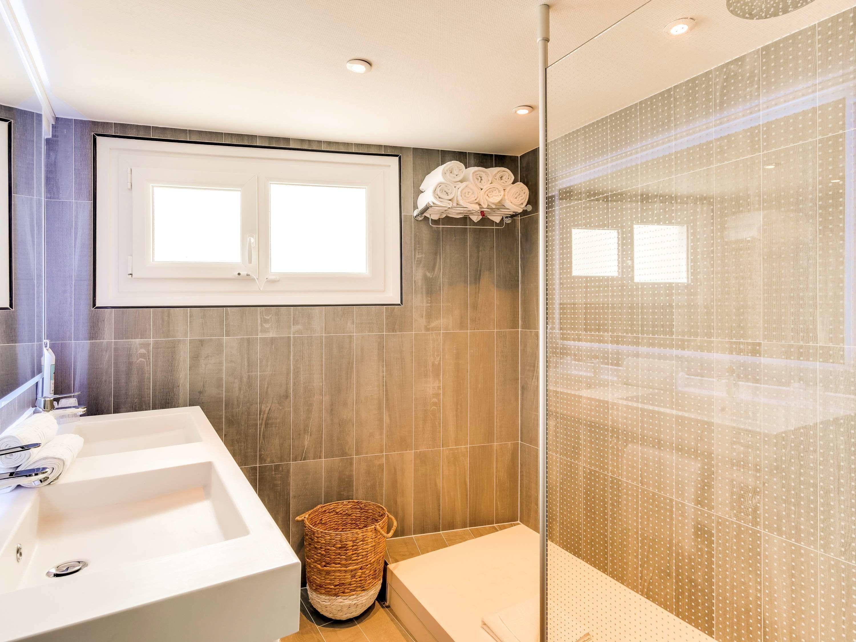 Ibis Grands Boulevards Opéra 9e Parigi